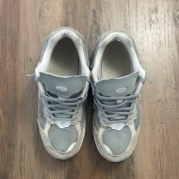 Used New balance 2002r grey slates - Picture 2 of 3